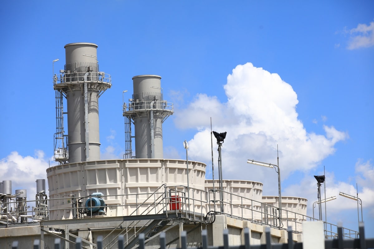 High-Temperature Pyrolysis of CEPT Sludge Increases Heavy Metal Mobility