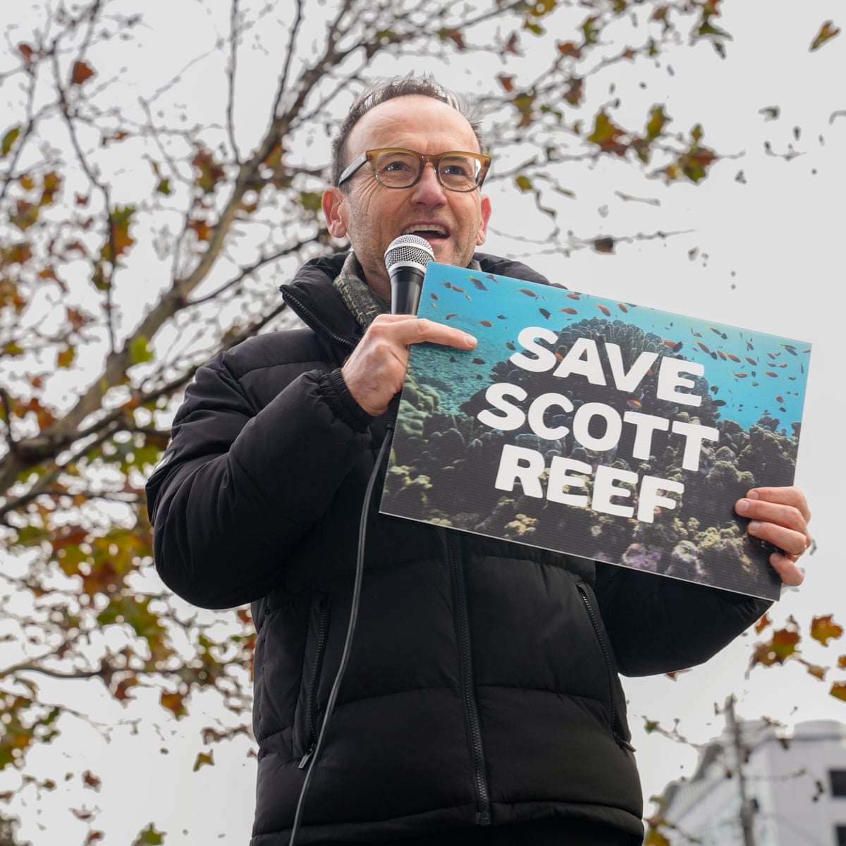 Federal Court trial begins over Woodside North West Shelf 40-year extension challenge