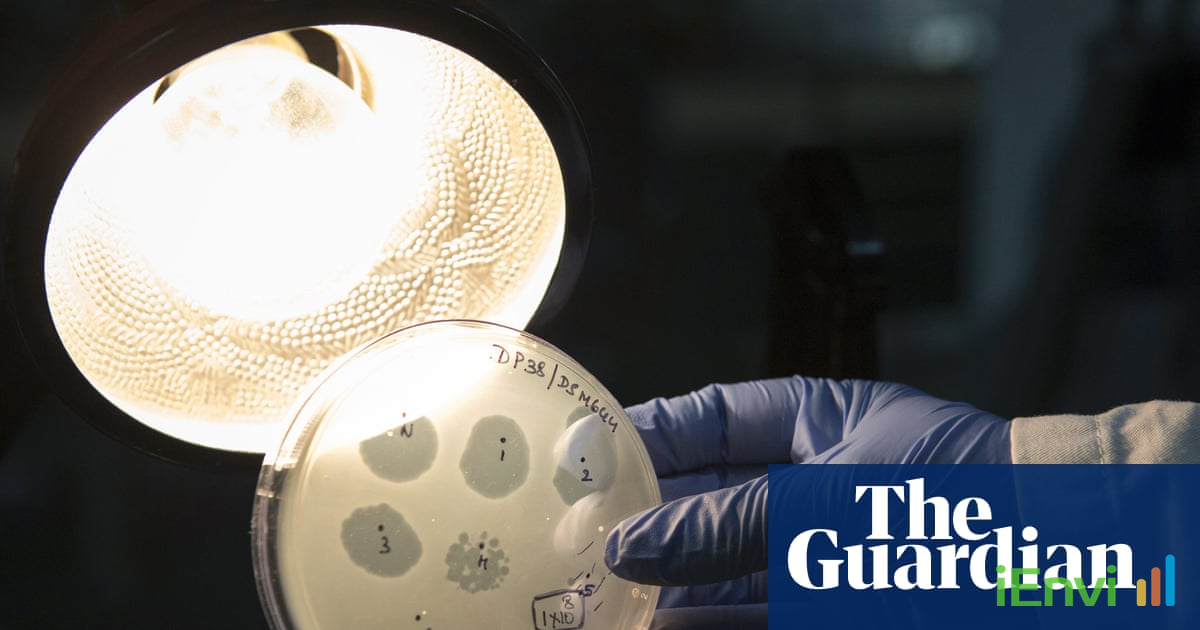 Stanford researchers use generative AI to design functional viruses that kill superbugs, raising global biosecurity alarms